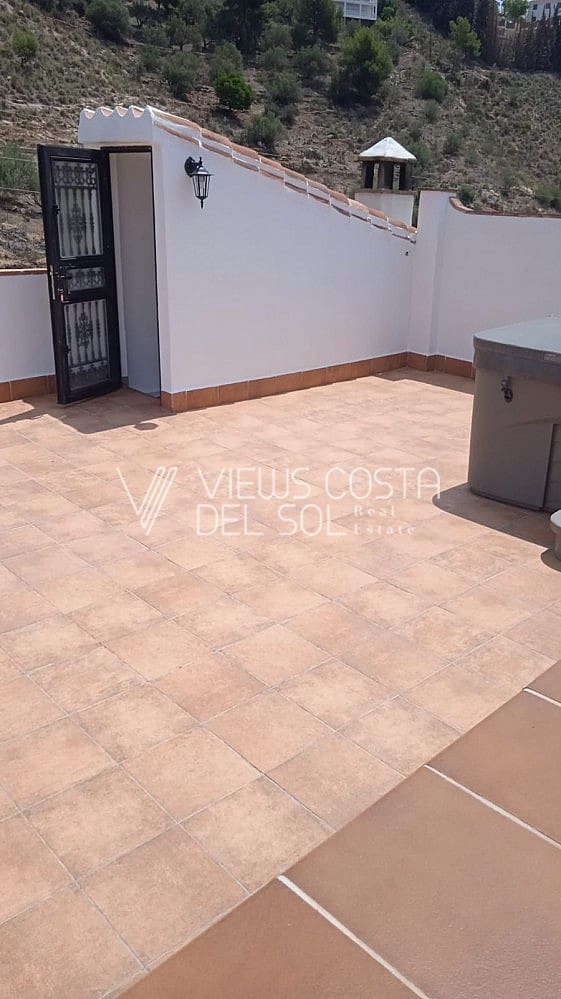 2 soverom Hus til leie i Frigiliana med garasje - € 850 (Ref: 9804871)