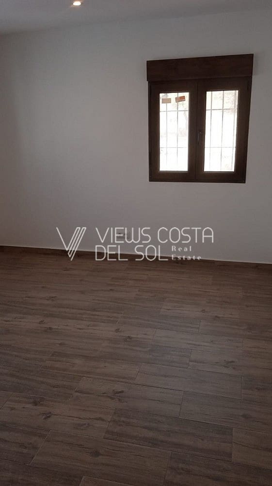 2 soverom Hus til leie i Frigiliana med garasje - € 850 (Ref: 9804871)