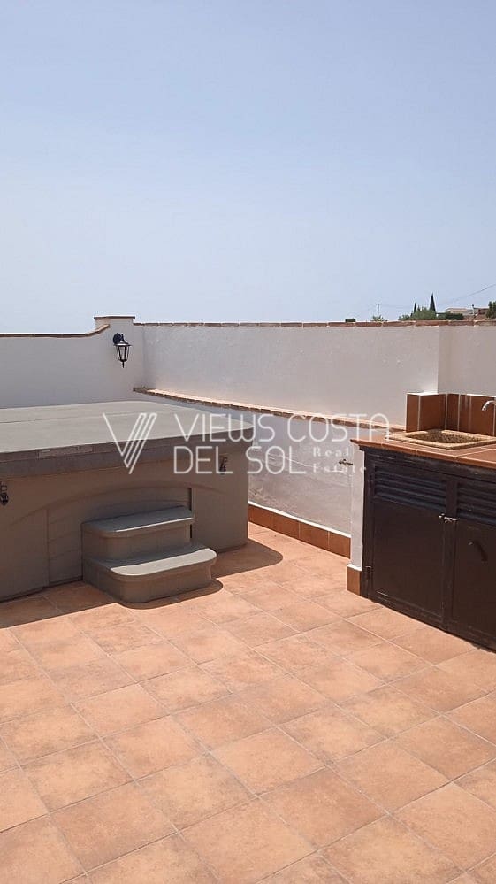 2 soverom Hus til leie i Frigiliana med garasje - € 850 (Ref: 9804871)