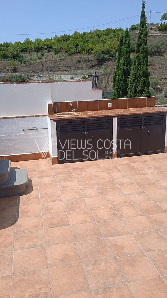 2 soverom Hus til leie i Frigiliana med garasje - € 850 (Ref: 9804871)