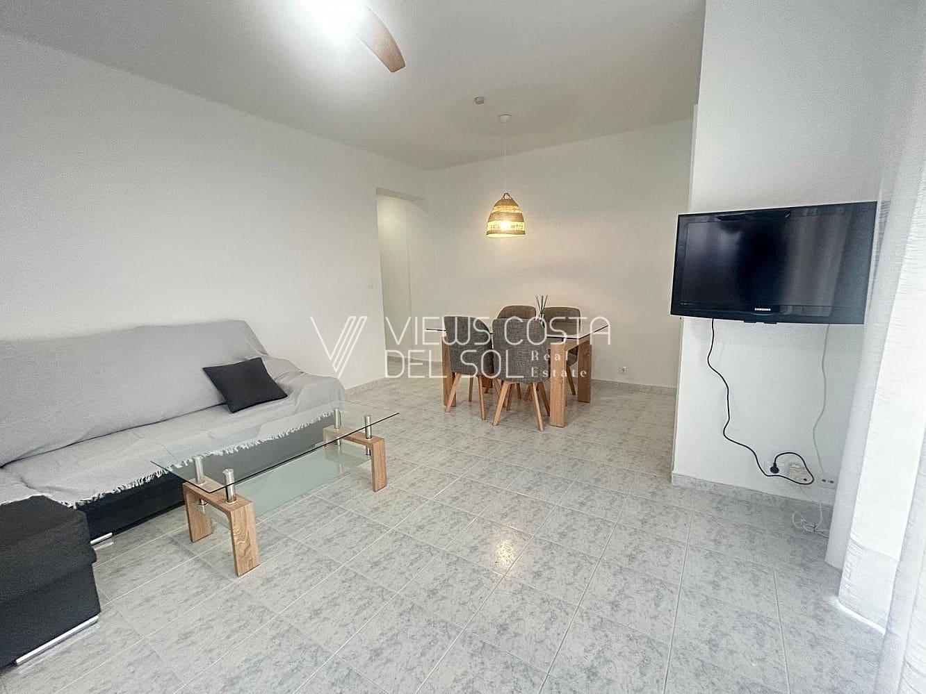 2 quarto Apartamento para arrendar em Nerja com piscina garagem - 1 200 € (Ref: 9807186)
