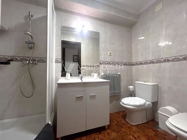 2 soveværelse Lejlighed til leje i Algarrobo Costa, Algarrobo med swimmingpool - € 850 (Ref: 9807187)