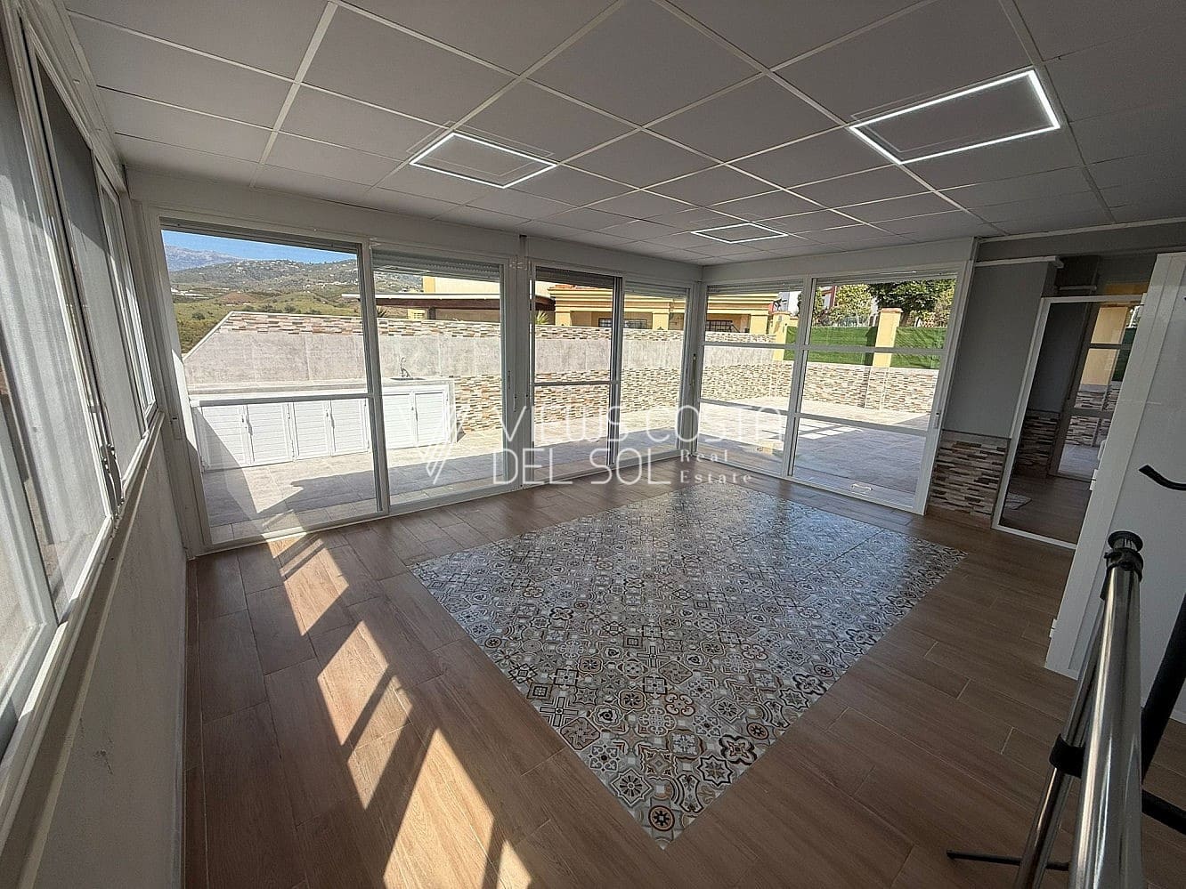 2 soverom Leilighet til salgs i Caleta de Velez med svømmebasseng - € 329 000 (Ref: 9809842)