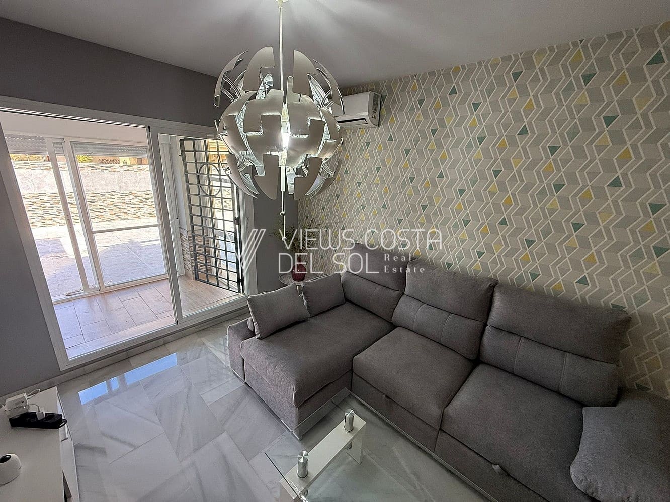 2 soverom Leilighet til salgs i Caleta de Velez med svømmebasseng - € 329 000 (Ref: 9809842)
