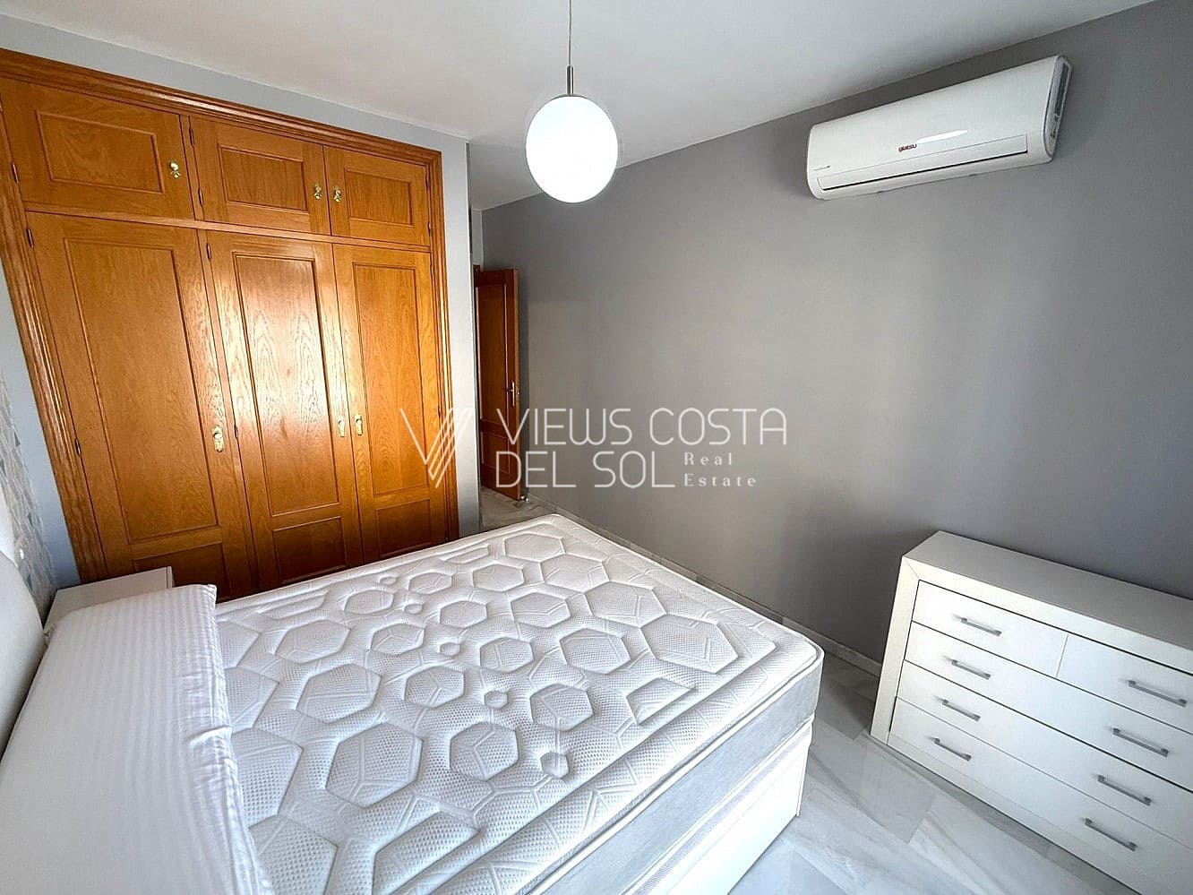 2 soverom Leilighet til salgs i Caleta de Velez med svømmebasseng - € 329 000 (Ref: 9809842)