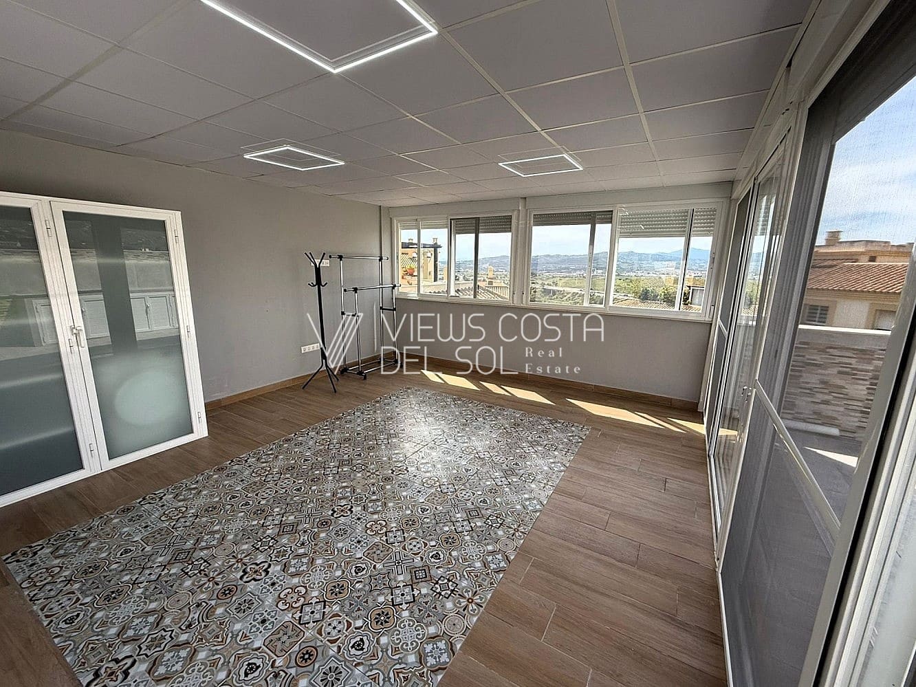 2 soverom Leilighet til salgs i Caleta de Velez med svømmebasseng - € 329 000 (Ref: 9809842)
