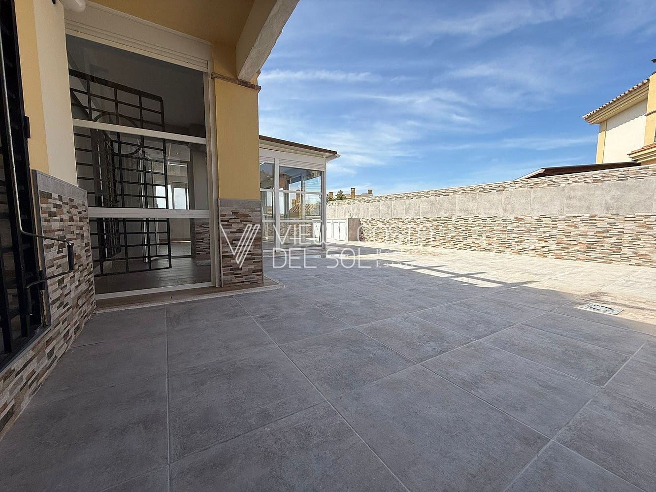 2 soverom Leilighet til salgs i Caleta de Velez med svømmebasseng - € 329 000 (Ref: 9809842)