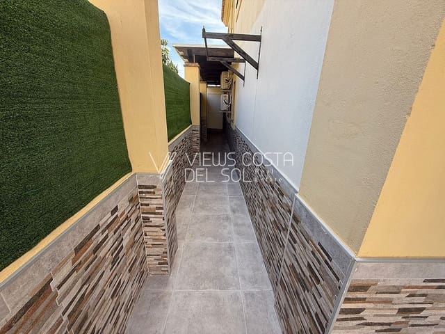 2 soverom Leilighet til salgs i Caleta de Vélez, Vélez-Málaga med svømmebasseng - € 329 000 (Ref: 9809842)