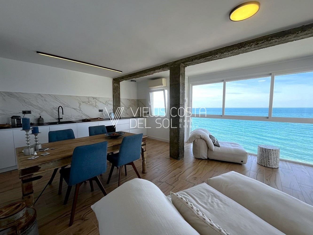 2 Zimmer Apartment zu verkaufen in Algarrobo Costa mit Pool - 480.000 € (Ref: 9816418)