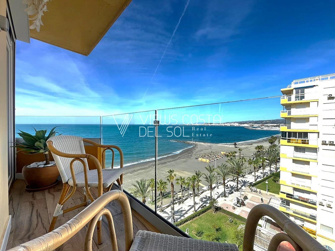 2 Zimmer Apartment zu verkaufen in Algarrobo Costa mit Pool - 480.000 € (Ref: 9816418)