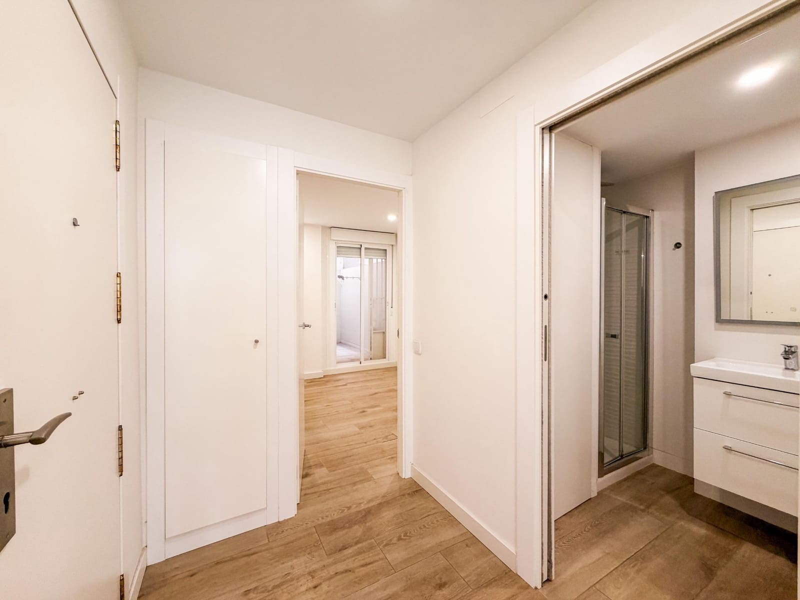 2 sovrum Lägenhet att hyra i Valencia stad med garage - 1 750 € (Ref: 9867326)