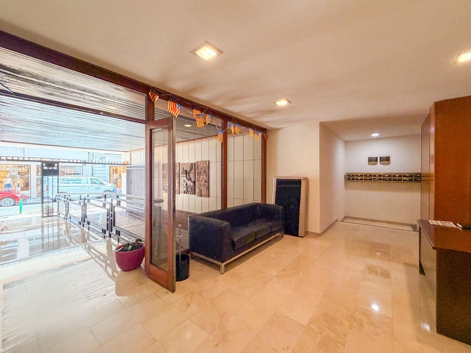 2 sovrum Lägenhet att hyra i Valencia stad med garage - 1 750 € (Ref: 9867326)