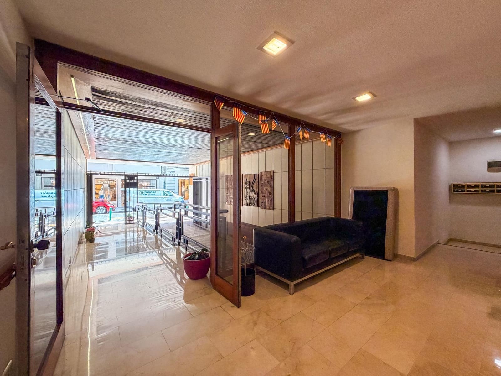 2 sovrum Lägenhet att hyra i Valencia stad med garage - 1 750 € (Ref: 9867326)