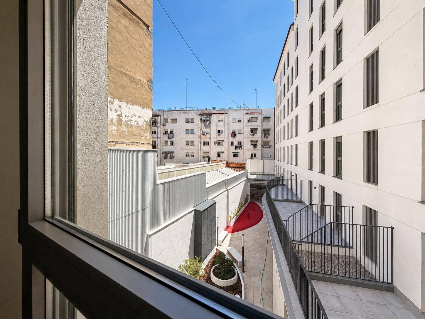 3 slaapkamer Flat te huur in Valencia stad met garage - € 1.500 (Ref: 9867332)