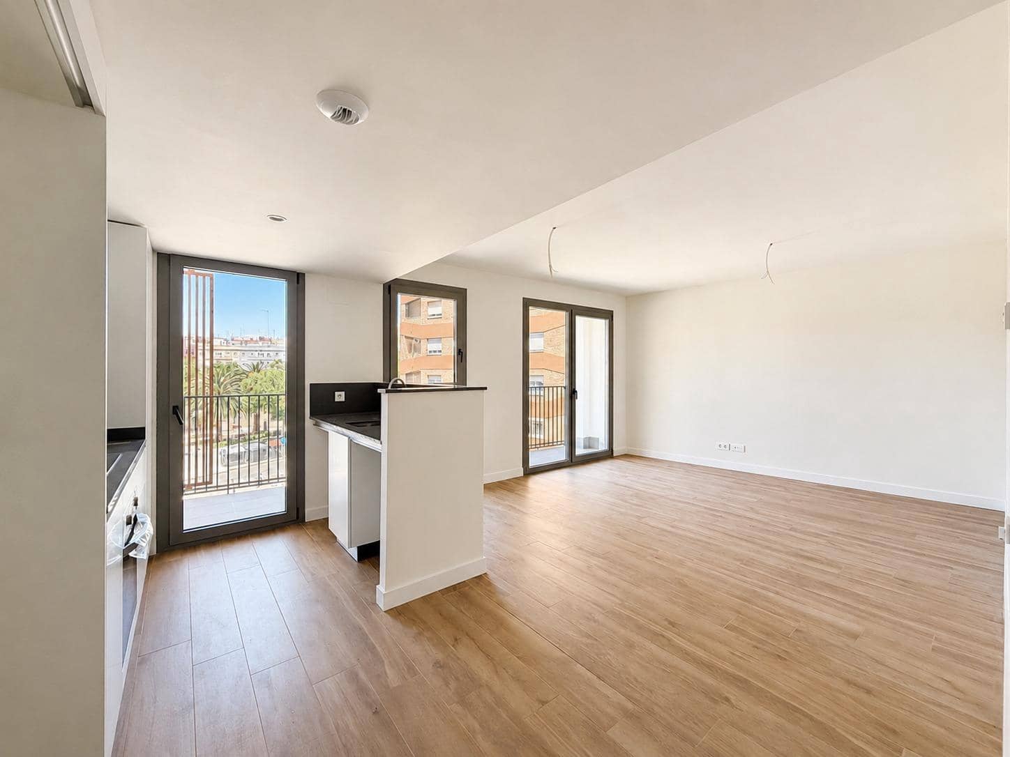 3 slaapkamer Flat te huur in Valencia stad met garage - € 1.500 (Ref: 9867332)