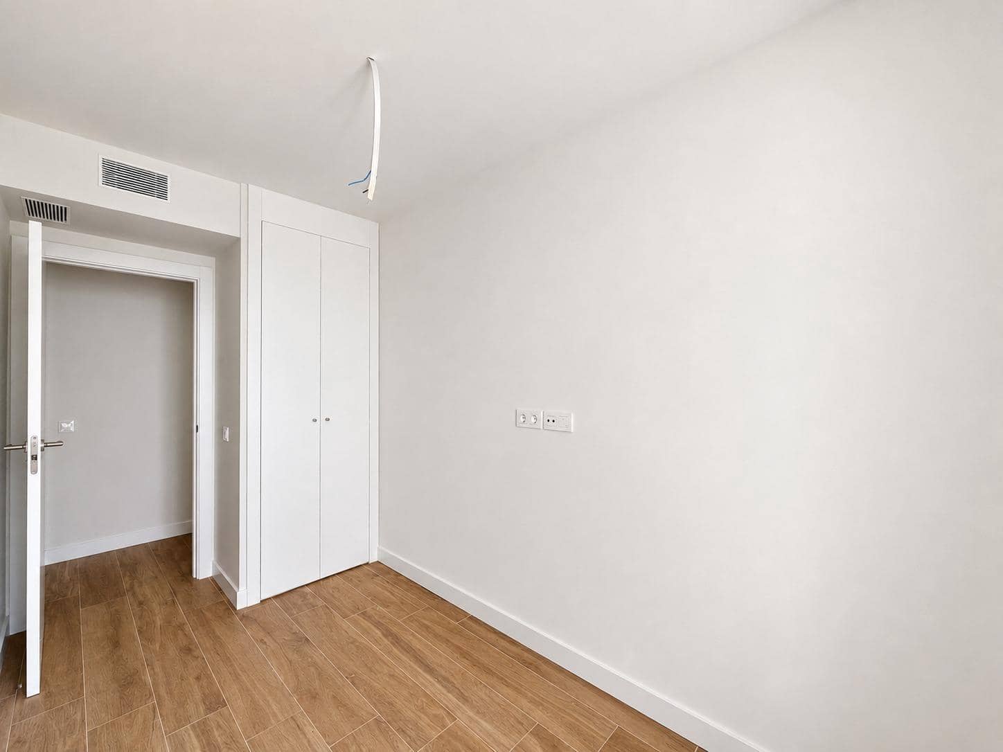 3 slaapkamer Flat te huur in Valencia stad met garage - € 1.500 (Ref: 9867332)