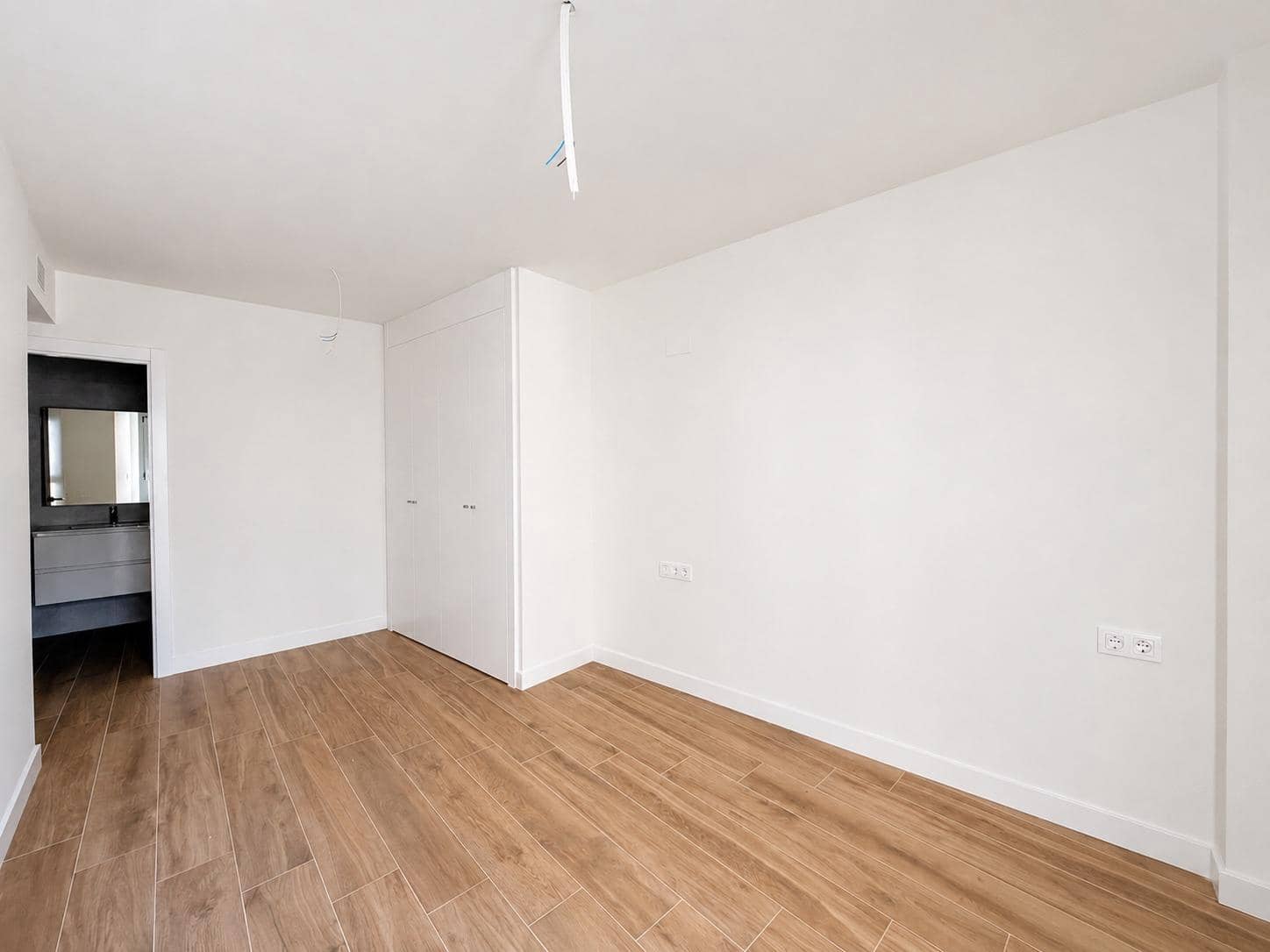 3 slaapkamer Flat te huur in Valencia stad met garage - € 1.500 (Ref: 9867332)