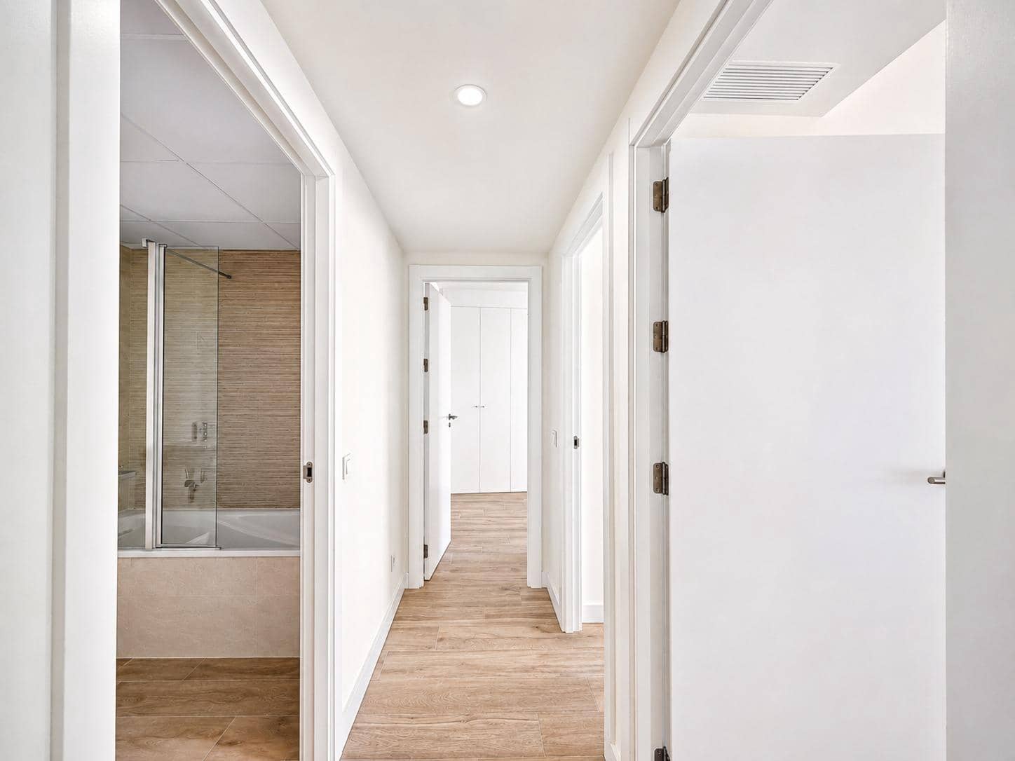 3 slaapkamer Flat te huur in Valencia stad met garage - € 1.500 (Ref: 9867332)