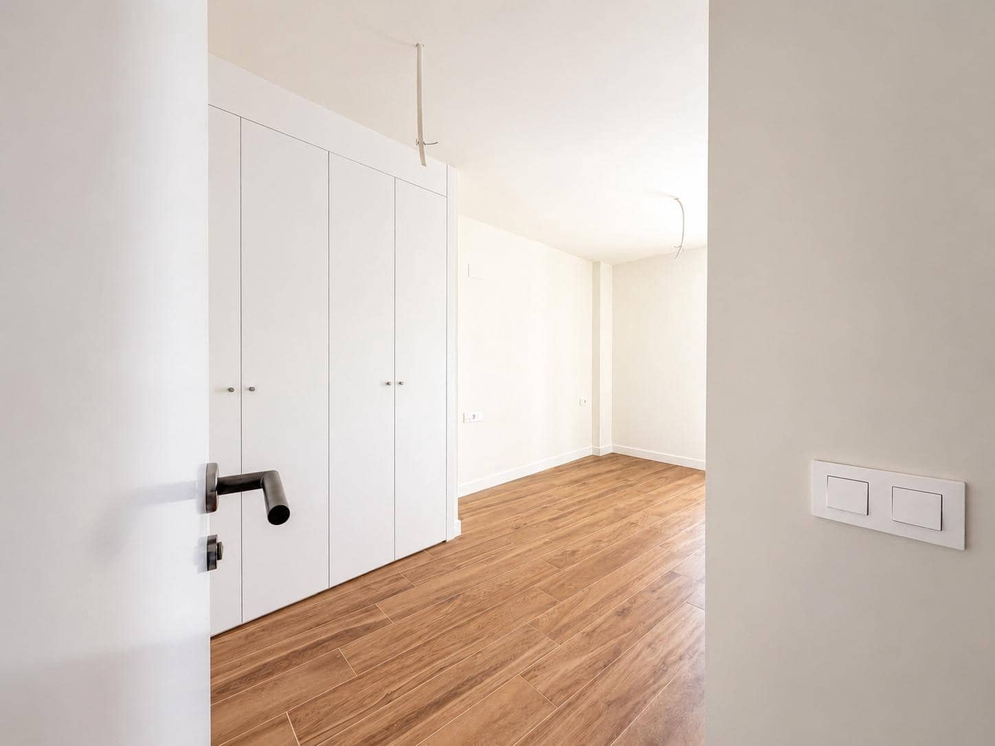 3 slaapkamer Flat te huur in Valencia stad met garage - € 1.500 (Ref: 9867332)