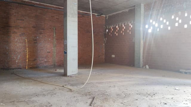 Kaupallinen vuokrattavana paikassa Malilla, Valencia kaupunki - 3 000 € (Ref: 9867335)