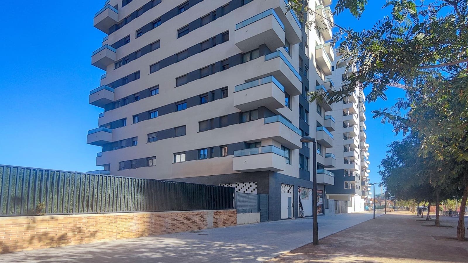 Kaupallinen vuokrattavana paikassa Valencia kaupunki - 3 000 € (Ref: 9867335)