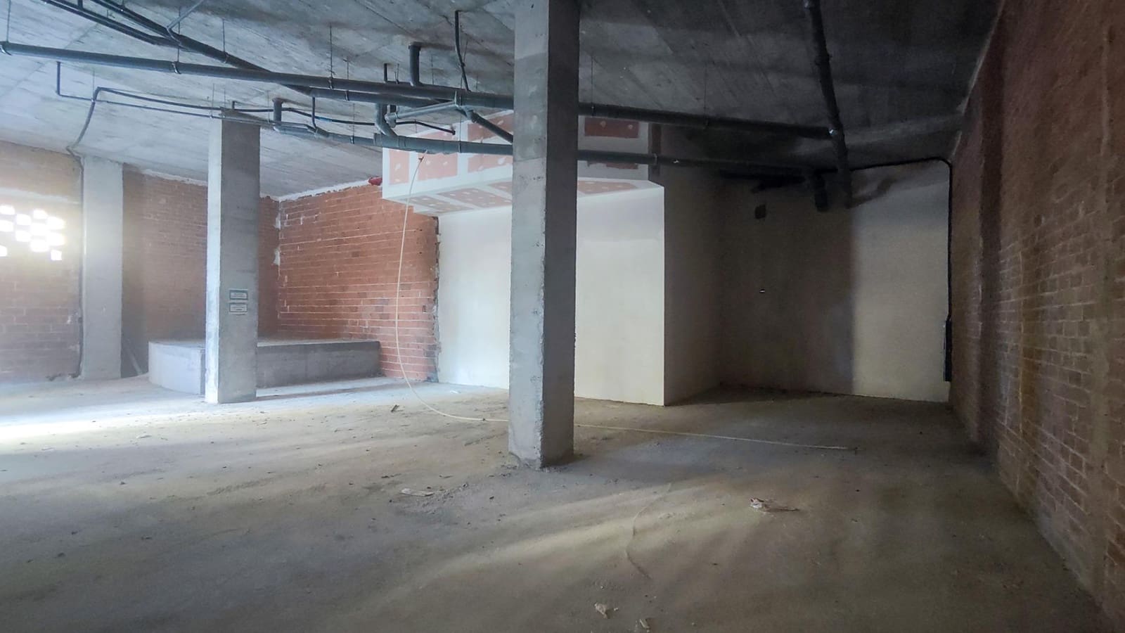 Kaupallinen vuokrattavana paikassa Valencia kaupunki - 3 000 € (Ref: 9867335)