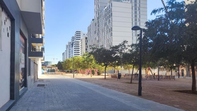 Kaupallinen vuokrattavana paikassa Malilla, Valencia kaupunki - 3 000 € (Ref: 9867335)