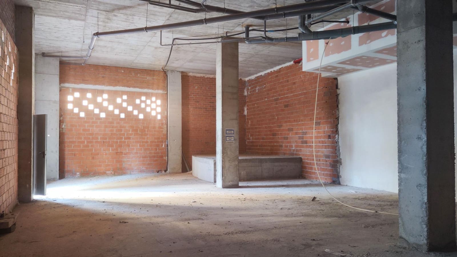 Kaupallinen vuokrattavana paikassa Valencia kaupunki - 3 000 € (Ref: 9867335)