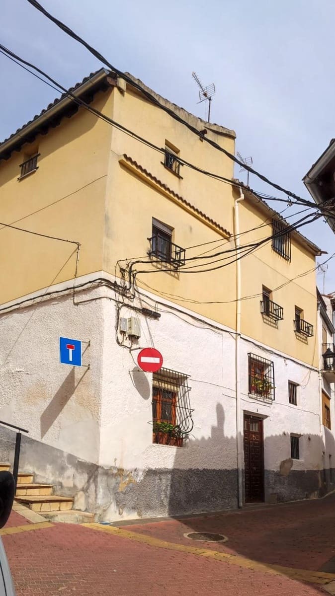 5 bedroom Townhouse for sale in Alcaraz - € 21,000 (Ref: 9867336)
