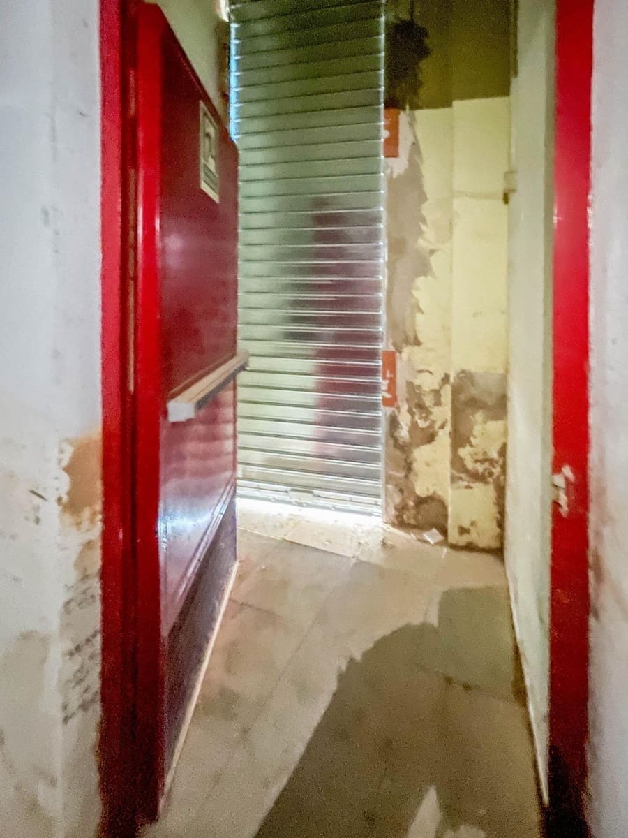 Kommersiell til salgs i La Torre - € 1 050 000 (Ref: 9867339)