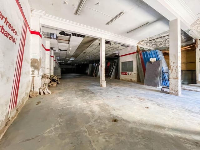 Kommersiell til salgs i La torre, Valencia by - € 1 050 000 (Ref: 9867339)