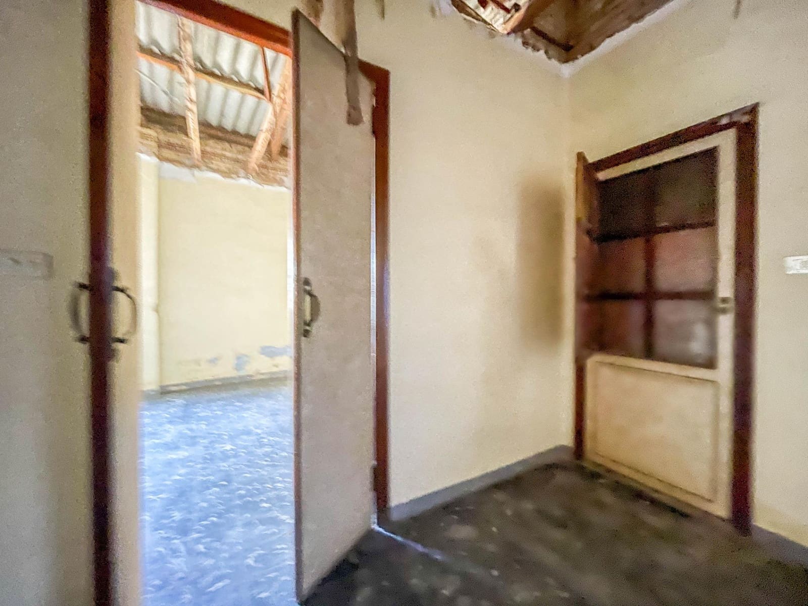 Kommersiell til salgs i La Torre - € 1 050 000 (Ref: 9867339)
