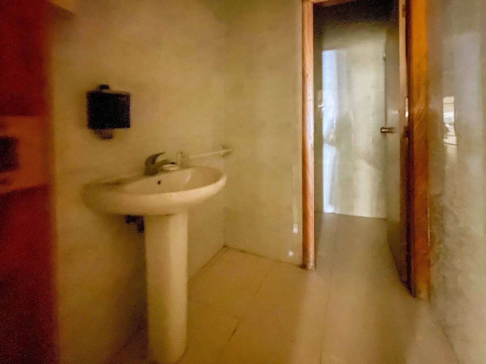 Kommersiell til salgs i La Torre - € 1 050 000 (Ref: 9867339)