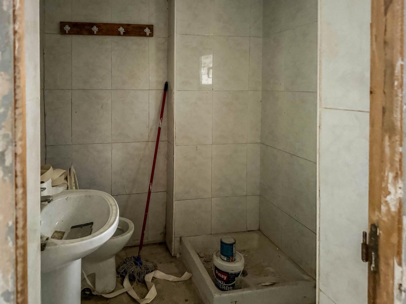 Kommersiell til salgs i Valencia by - € 180 000 (Ref: 9867340)