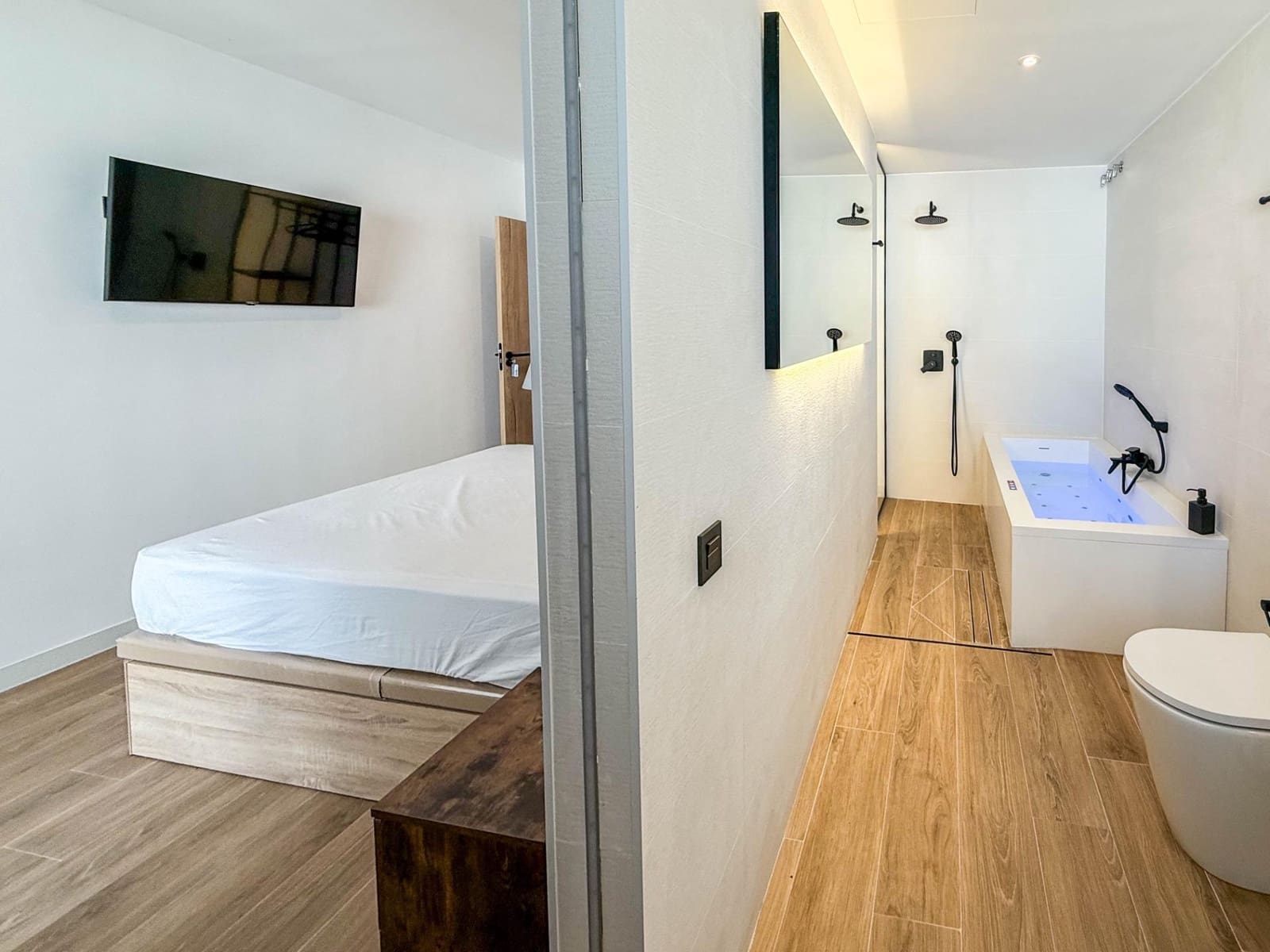 3 chambre Hôtel à vendre à Chella - 720 000 € (Ref: 9867342)