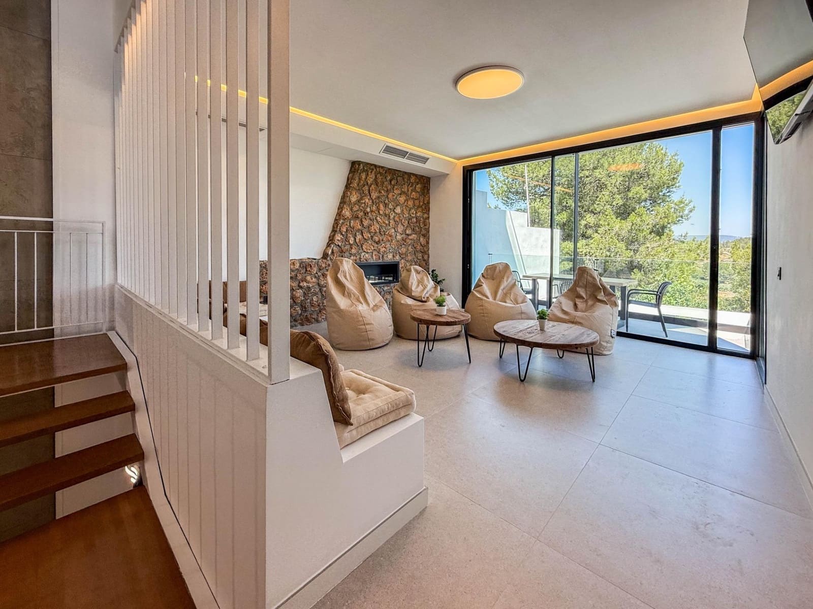 3 chambre Hôtel à vendre à Chella - 720 000 € (Ref: 9867342)