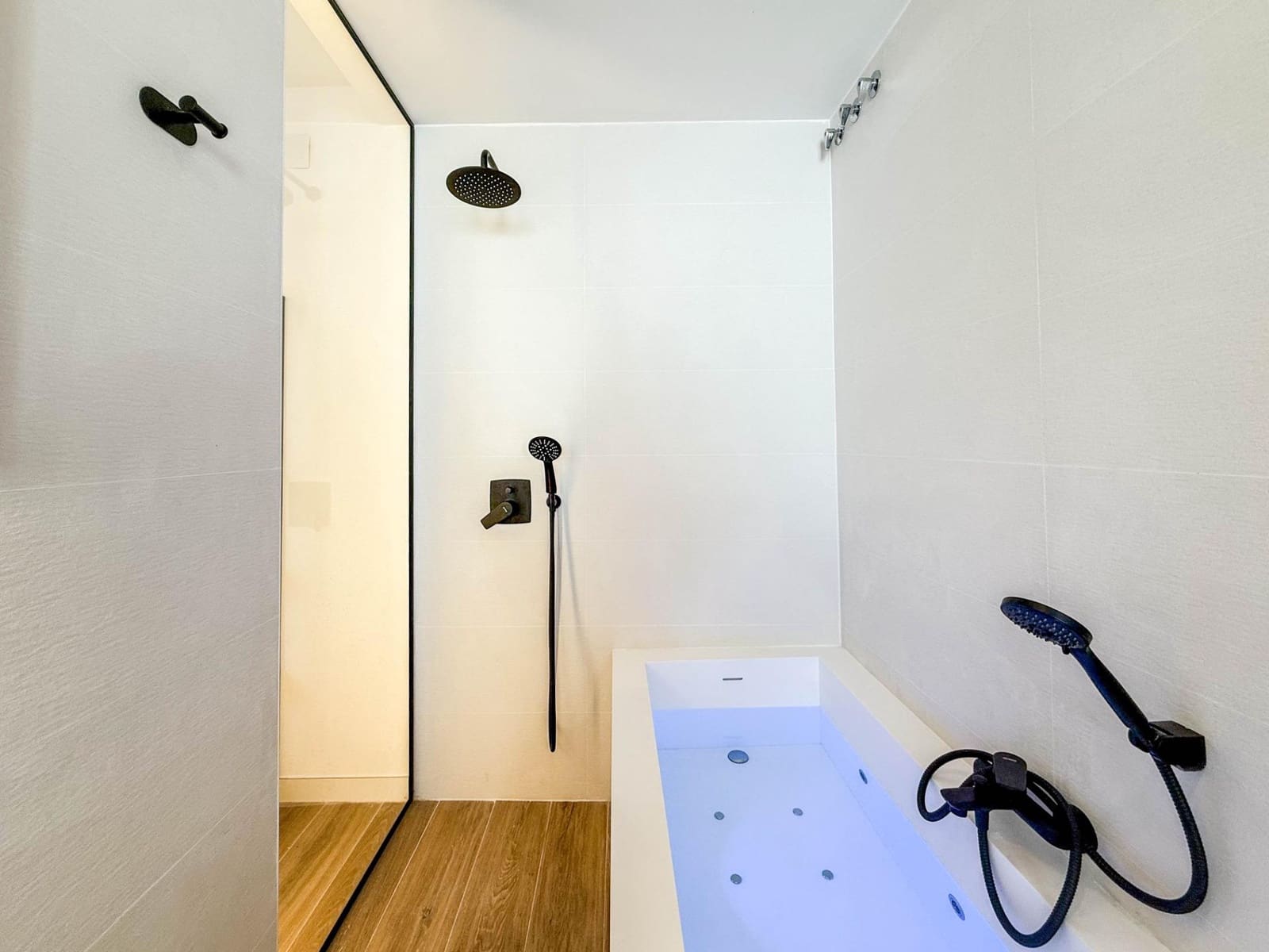 3 chambre Hôtel à vendre à Chella - 720 000 € (Ref: 9867342)