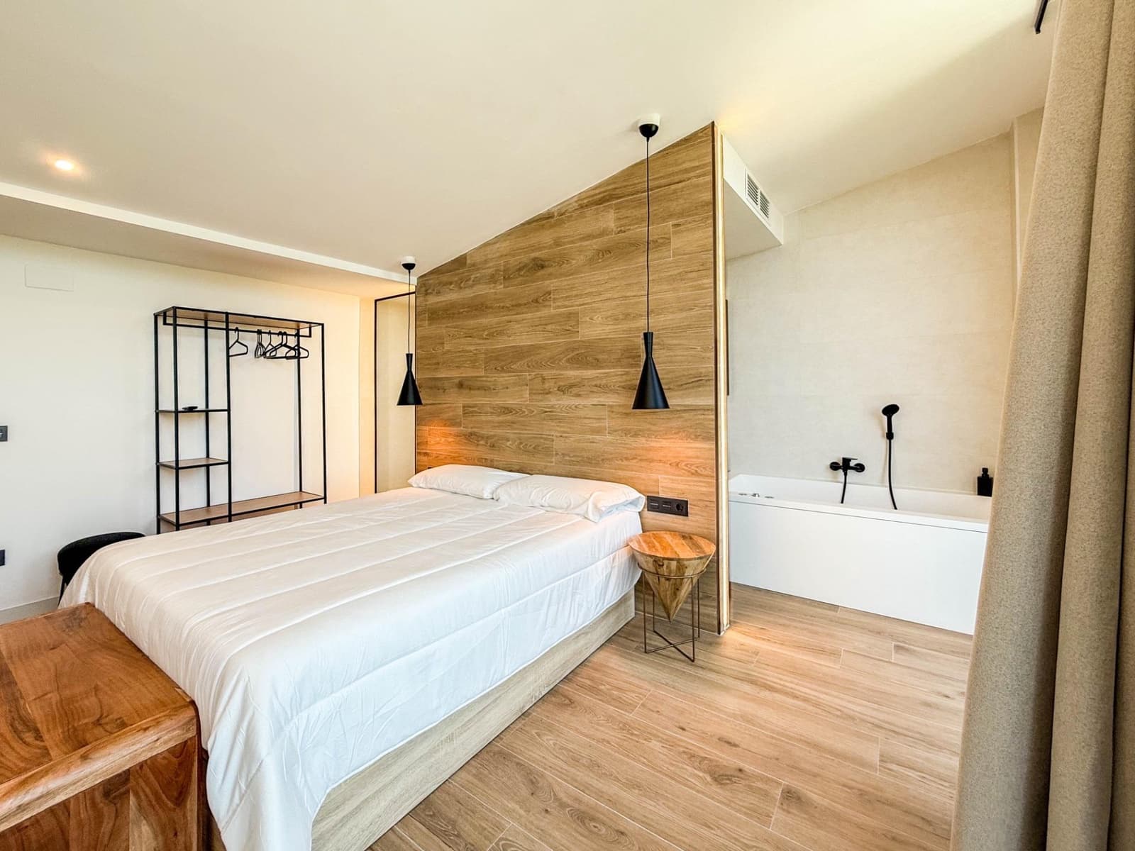 3 chambre Hôtel à vendre à Chella - 720 000 € (Ref: 9867342)