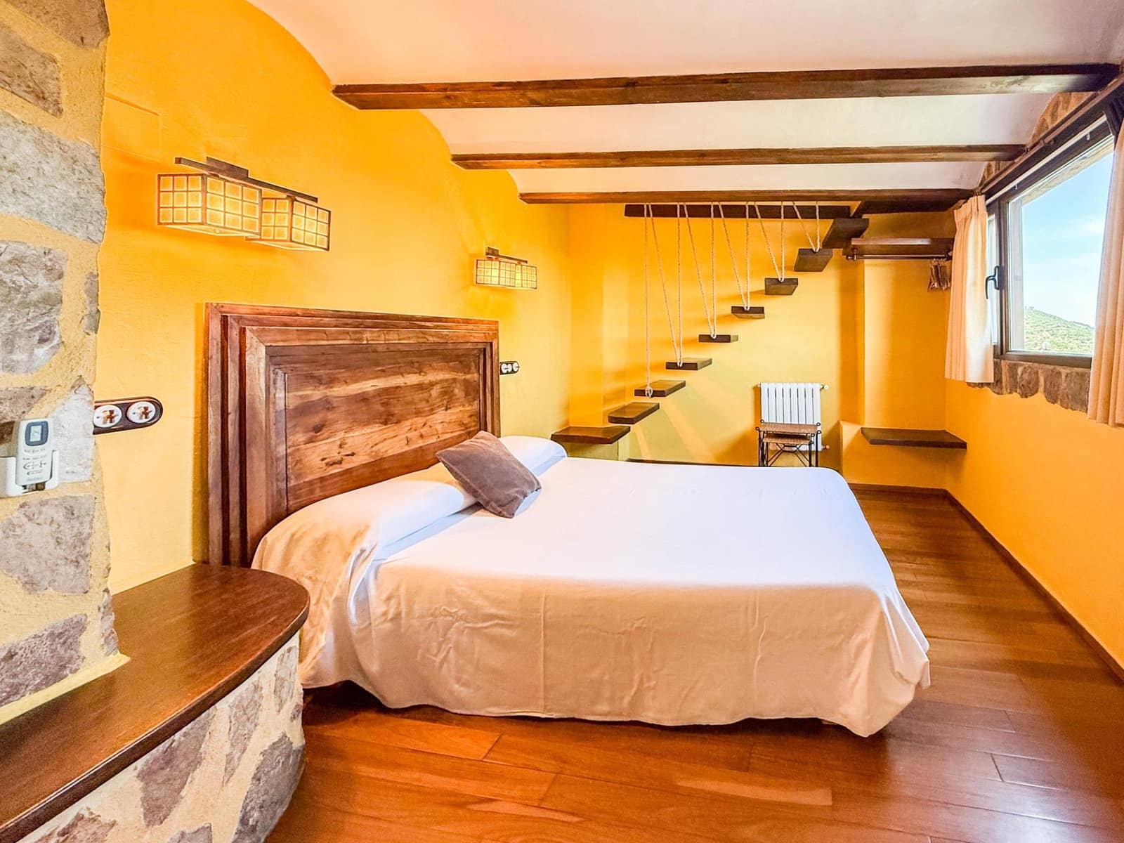 6 chambre Hôtel à vendre à Chella - 1 250 000 € (Ref: 9867343)
