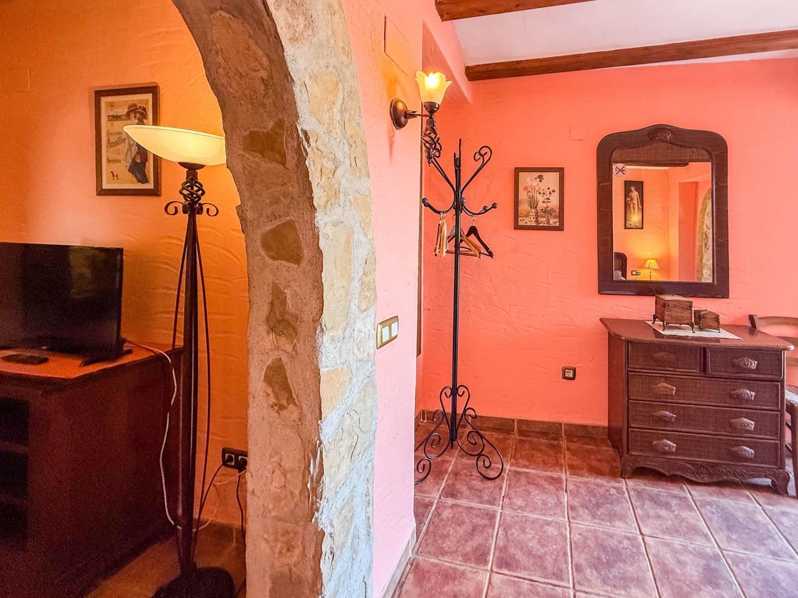 6 chambre Hôtel à vendre à Chella - 1 250 000 € (Ref: 9867343)