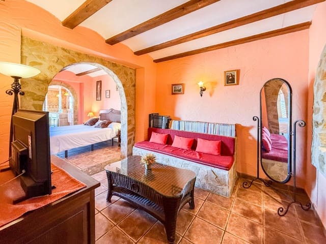 6 chambre Hôtel à vendre à Chella - 1 250 000 € (Ref: 9867343)