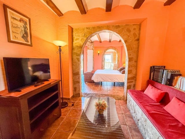 6 chambre Hôtel à vendre à Chella - 1 250 000 € (Ref: 9867343)