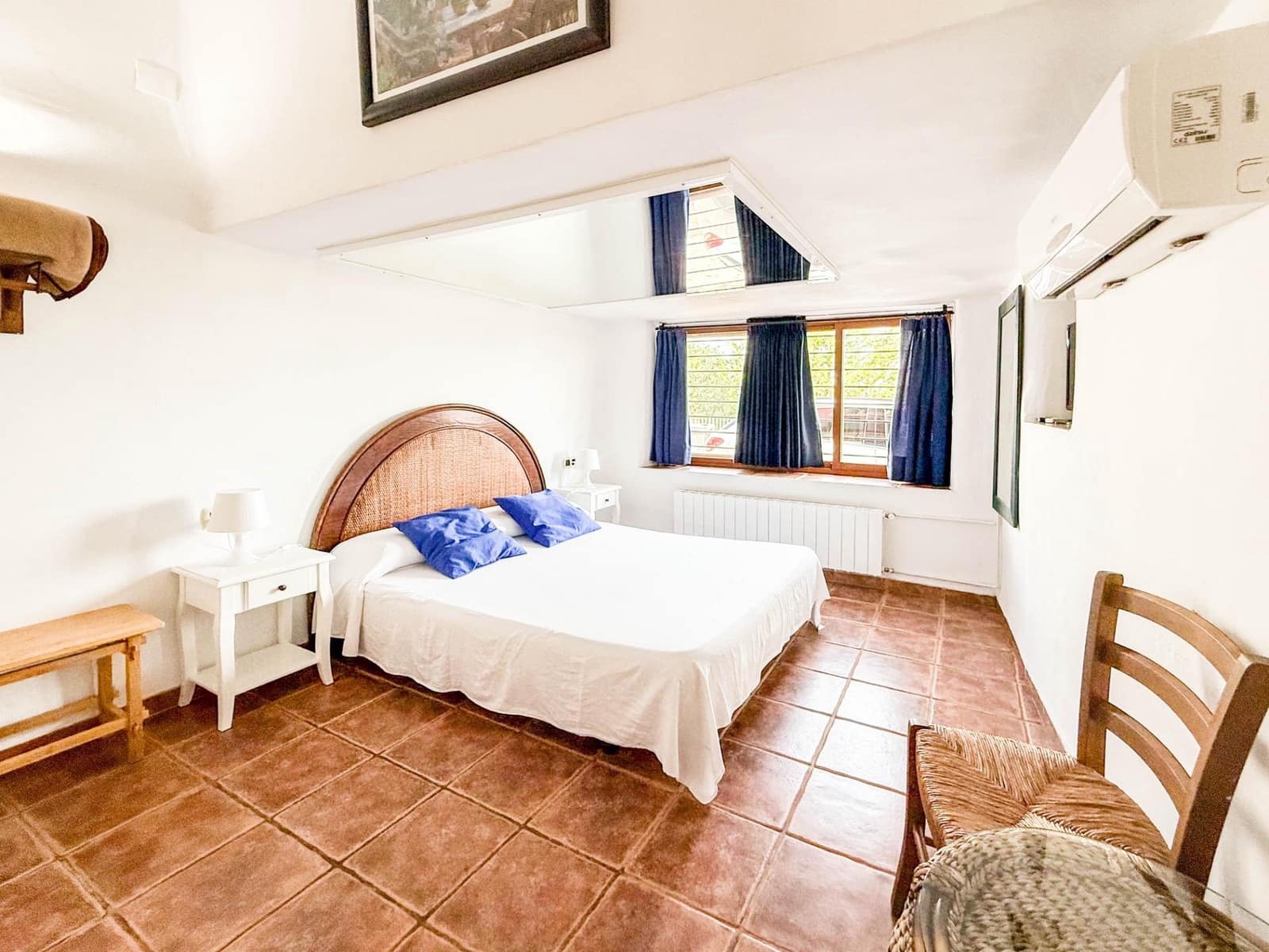 6 chambre Hôtel à vendre à Chella - 1 250 000 € (Ref: 9867343)