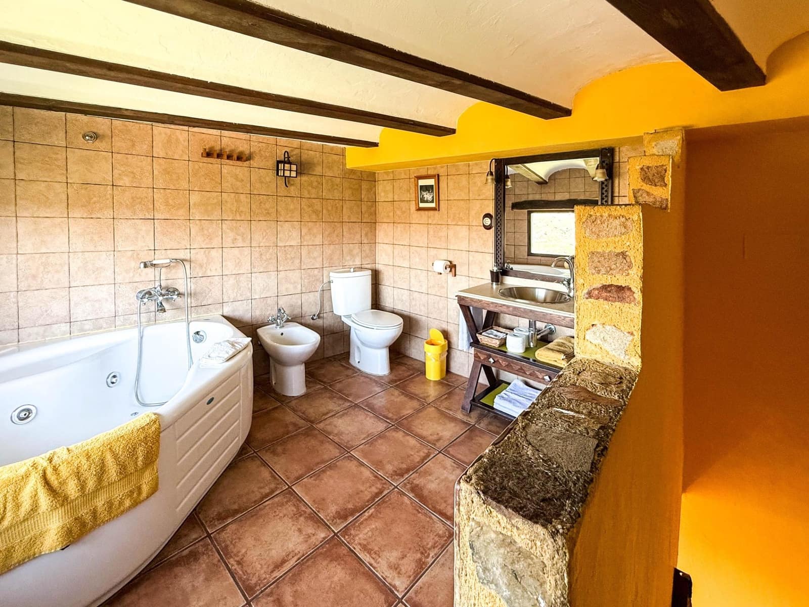 6 chambre Hôtel à vendre à Chella - 1 250 000 € (Ref: 9867343)