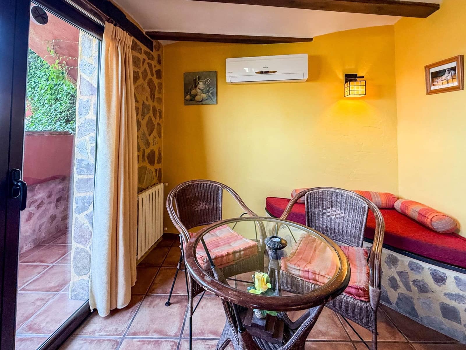 6 chambre Hôtel à vendre à Chella - 1 250 000 € (Ref: 9867343)