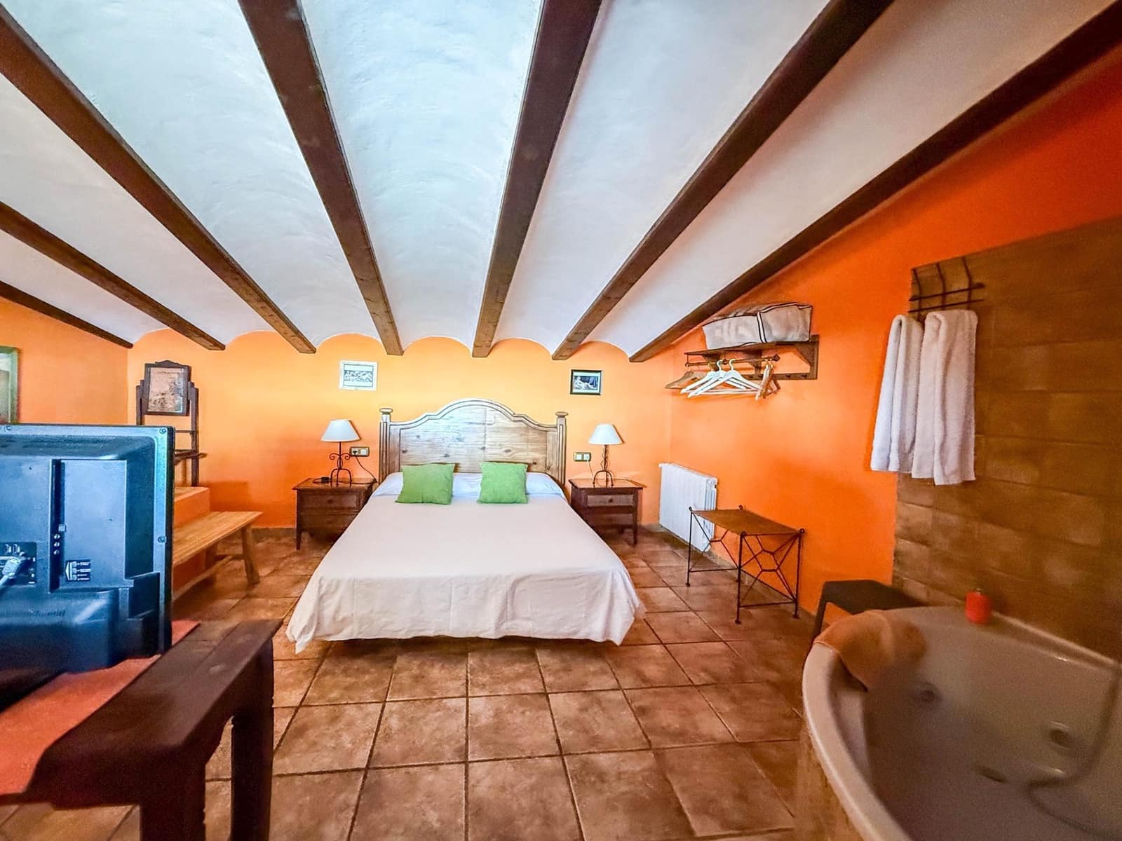 6 chambre Hôtel à vendre à Chella - 1 250 000 € (Ref: 9867343)
