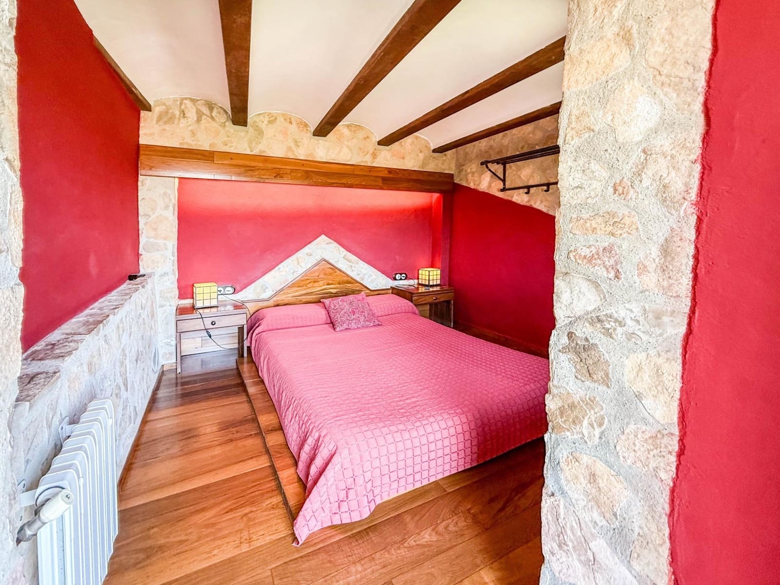 6 chambre Hôtel à vendre à Chella - 1 250 000 € (Ref: 9867343)