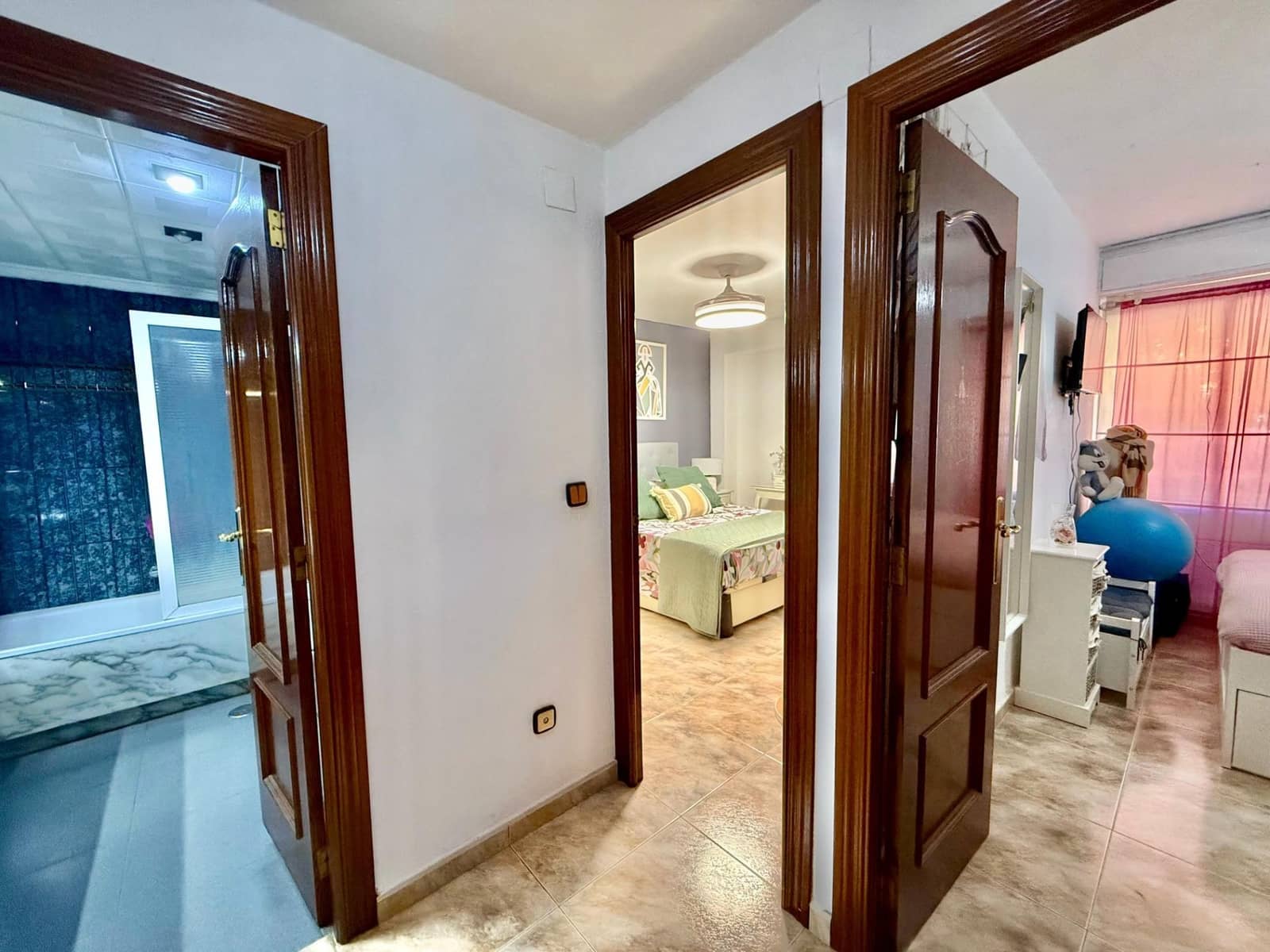 4 soveværelse Lejlighed til salg i Valencia by - € 299.500 (Ref: 9867344)