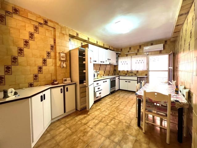 6 soverom Hus til salgs i Quesa - € 99 900 (Ref: 9867348)