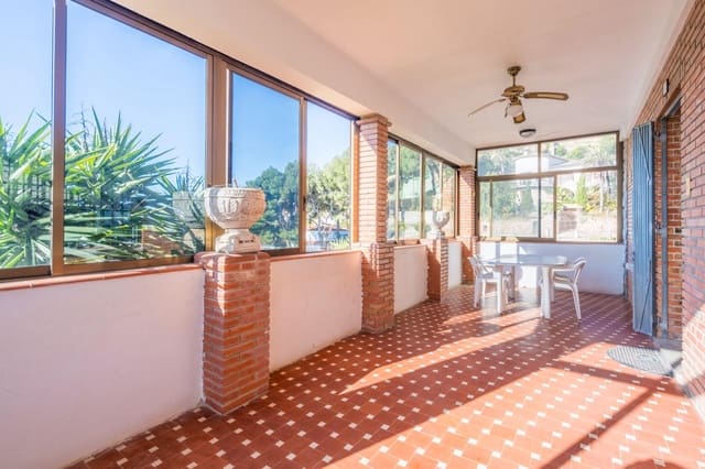 6 chambre Villa/Maison à vendre à Náquera avec piscine garage - 339 500 € (Ref: 9867350)